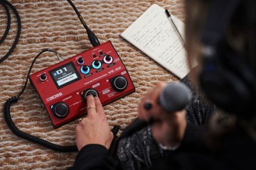 Процессор вокальных эффектов BOSS VE-22