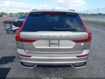 Volvo XC60 II 2024 Volvo XC 60 Recharge T8 Plus Dark Theme 2024 2.0l 2.0 Hybryda Plug-in 312KM, zdjęcie 4