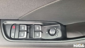 Audi A3 8V Sportback 5d Facelifting 1.5 TFSI 150KM 2017 Audi A3 Sportback 1.5T 150KM manual Navi czujniki climatronic 100 bezwypad, zdjęcie 34
