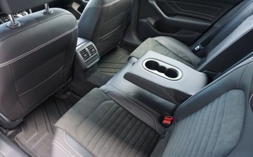 Volkswagen Passat B8 Variant Facelifting 2.0 TDI SCR 150KM 2023 Volkswagen Passat 2.0TDI 150KM DSG Elegance Grzana szyba Virtual cockpit E, zdjęcie 10