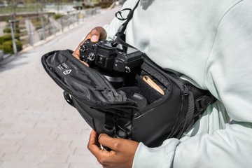 Фотосумка Wandrd Rogue Sling 6л - ОРАНЖЕВЫЙ