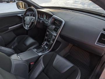Volvo XC60 I SUV Facelifting 2.0 D4 DRIVE-E 181KM 2014 Volvo XC 60 R-design Navi Alcantara Radar Tempomat Serwis Gwarancja 2.0, zdjęcie 18