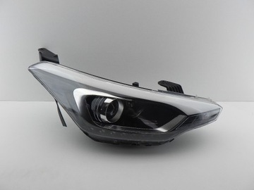 HYUNDAI I20 II 2 LED 2014- lampa przód prawa