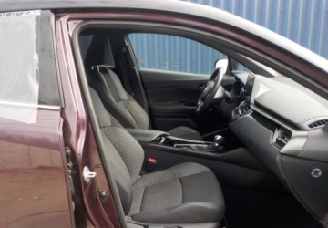 Toyota C-HR I Crossover Facelifting 1.8 Hybrid 122KM 2023 Toyota C-HR Okazja 1.8 Hybryda 122KM, zdjęcie 16