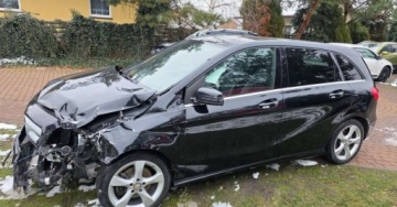 Mercedes Klasa B W246 Sports Tourer 200 BlueEFFICIENCY 156KM 2014 MERCEDES B-200 W246 AUTOMAT 7G-DCT Edition 1.6 USZKODZONY! FAKTURA MARŻA!, zdjęcie 6