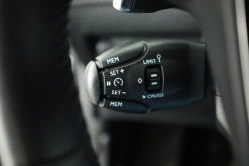 Peugeot 2008 II SUV 1.2 PureTech 130KM 2022 Peugeot 2008 1.2 PureTech, Salon Polska, zdjęcie 20