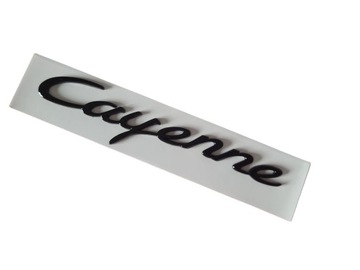 Надпись на эмблеме Porsche Cayenne Black Glossy