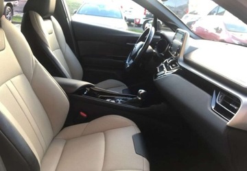 Toyota C-HR I Crossover Facelifting 2.0 Hybrid Dynamic Force 184KM 2019 Toyota C-HR Toyota C-HR 2.0 Hybrid Premiere Edition 2.0 Hybryda 184KM, zdjęcie 22