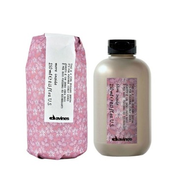 Davines Curl Building Serum, подчеркивающий локоны