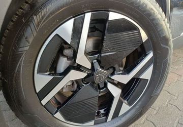 Peugeot 2008 II SUV Facelifting 1.2 PureTech 130KM 2024 Peugeot 2008 243 Allure 130KM Automat I wl. DEMO Gwarancja FV23, zdjęcie 8