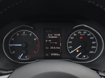 Toyota Yaris III Hatchback 5d Facelifting 2017 1.5 Dual VVT-iE 111KM 2019 Toyota Yaris 1.5 Dual VVT-i, Salon Polska, Klima, zdjęcie 10