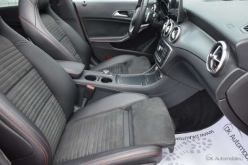 Mercedes CLA C117 Shooting Brake Facelifting 2.0 220 184KM 2017 Mercedes-Benz CLA CLA 220 4-MATIC 184KM Shooting-Brake AMG Panorama Salon, zdjęcie 25