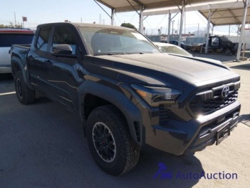 Toyota Tacoma II 2024 Toyota Tacoma 2024 TOYOTA TACOMA TRD OFF ROAD 2.4 Benzyna 278KM