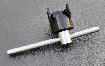 Головка с храповым механизмом 1/4 дюйма для замены ламп H11, H9, H8, H10 и других лампочек.