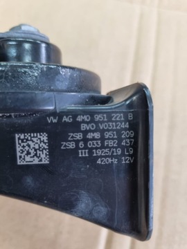 KLAKSON SIGNÁL ZVUKOVÝ SIRÉNA AUDI Q8 VW TOUAREG CR7 III 4M0951221B ORIG.