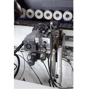 Кромкооблицовочный станок Holzing G-MAX 480 с предварительным фрезерованием и обработкой углов