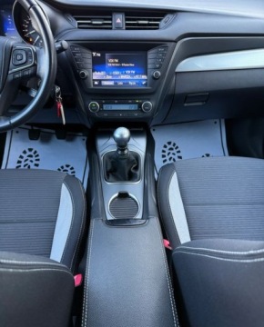 Toyota Avensis III Wagon Facelifting 2015 2.0 D-4D 143KM 2018 Toyota Avensis salon Polska 2.0 Diesel 143KM, zdjęcie 13