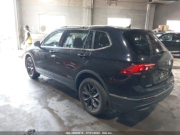 Volkswagen Tiguan II 2022 Volkswagen Tiguan 2022 Volkswagen Tiguan 2.0T SE 4MOTION 2.0 Benzyna 184KM, zdjęcie 4