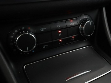 Mercedes CLA C117 Shooting Brake Facelifting 1.5 180 d 109KM 2017 Mercedes CLA 180 GRATIS! Pakiet Serwisowy o, zdjęcie 26