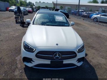 Mercedes Klasa E W213 2021 Mercedes-Benz Klasa E 350 2021 2.0l 2.0 Benzyna 255KM, zdjęcie 7