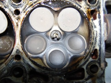 HLAVA MOTORU AUDI A3 8L 1,8B 125KM 96R