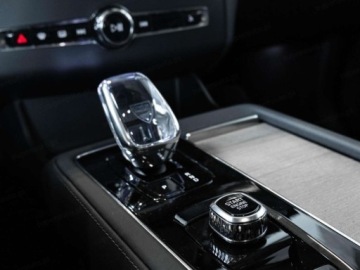 Volvo XC90 II 2026 2.0 T8 AWD Plug-In Hybrid Ultra Dark (310+145 KM) Hak holowniczy, zdjęcie 10