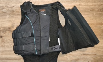 Жилет для верховой езды 5 лет.