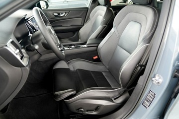 Volvo V60 II  Kombi Facelifting 2.0 B4 197KM 2023 Volvo V60 FUL LED skóra nawi ALUSY panorama, zdjęcie 18