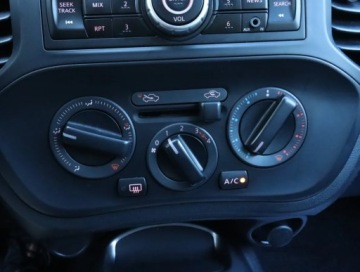 Nissan Juke I SUV 1.6i 117KM 2014 Nissan Juke 1.6 i, Salon Polska, Klima, Parktronic, zdjęcie 15