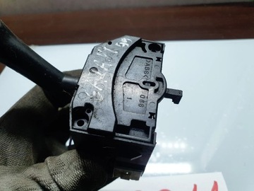 MITSUBISHI GALANT 2000 MINCE / PŘEPÍNAČ SMĚROVKA