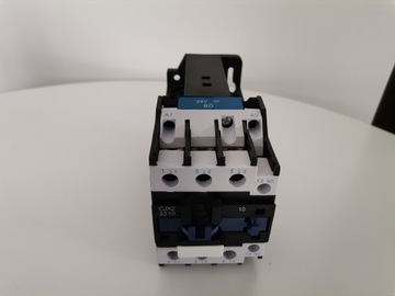 Контактор 15кВт 32А 24В катушка