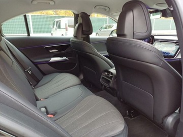 Mercedes Klasa E W214 Sedan 2.0 220d 197KM 2024 Mercedes-Benz E 220, zdjęcie 18
