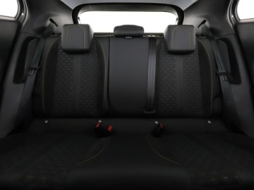 Peugeot 2008 II SUV 1.2 PureTech 130KM 2022 Peugeot 2008 RoadTrip automat navi kamera virtual, zdjęcie 17