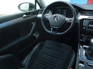 Volkswagen Passat B8 Limousine 2.0 TSI BlueMotion Technology 280KM 2015 VW Passat 2.0 TSI, Salon Polska, Serwis ASO, 4X4, zdjęcie 6