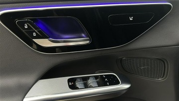 Mercedes GLC C254/X254 SUV 2.0 220d MHEV 197KM 2024 Mercedes GLC 300 300 DE 4-MATIC Avangarde, zdjęcie 12