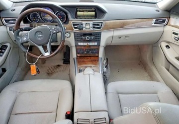 Mercedes Klasa E W212 2014 Mercedes-Benz Klasa E 2014 MERCEDES-BENZ E 350 4x4 - KUPIONY w transporcie, zdjęcie 9