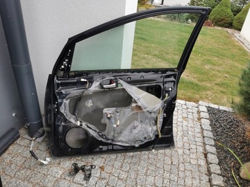 DVEŘE LEVÝ PŘEDNÍ KOMPLETNÍ TOYOTA PRIUS II 03-09