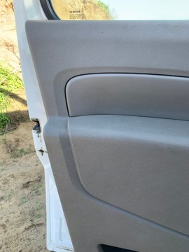 ОБИВКА ДВЕРИ ПРАВАЯ RENAULT KANGOO III II 08-