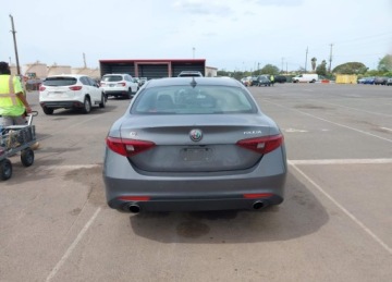 Alfa Romeo Giulia II 2017 Alfa Romeo Giulia 2017r., Ti Awd, 2L, od ubezpieczalni 2.0 Benzyna 284KM, zdjęcie 7