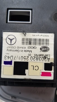 LAMPA OSVĚTLENÍ KABINY MERCEDES W203 A2038202501