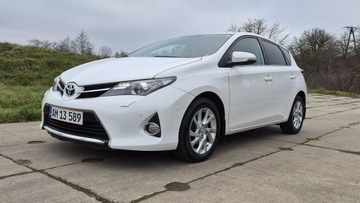 Toyota Auris II Hatchback 5d Valvematic 130 132KM 2014 Toyota Auris _1.6