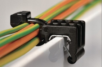 100 кабельных стяжек с зажимом clk3