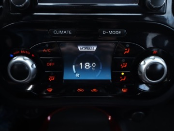 Nissan Juke I SUV Facelifting 1.2 DIG-T (Euro 6) 115KM 2017 Nissan Juke 1.2 DIG-T, Salon Polska, Skóra, Navi, zdjęcie 23