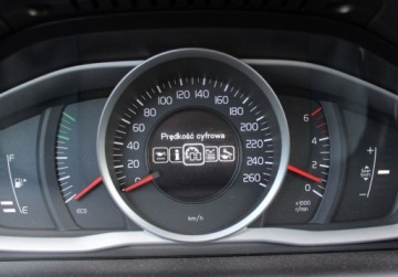 Volvo XC60 I SUV Facelifting 2.0 D4 DRIVE-E 190KM 2015 Volvo XC 60 2.0D 190KM D4 POLIFT Drive-e Salon PL po wym rozrzadu el. klap, zdjęcie 30