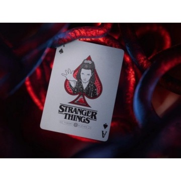 Теория очень странных дел: 11 игральных карт