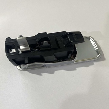 Pokrętło otwierania zatrzasku schowka na rękawiczki / Premium 8U1857131A3Q7 dla Audi Q3 8U