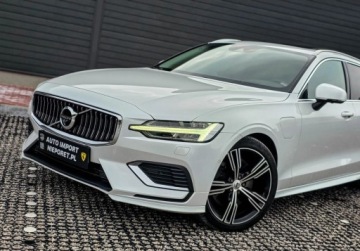 Volvo V60 II  Kombi Plug-in 2.0 T6 Plug-In Hybrid 341KM 2021 Volvo V60 FV 23 BW Panorama Kamery 360 Biala Perla 2.0 Hybryda Plug-in, zdjęcie 35