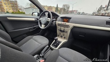 Opel Astra H Hatchback 5d 1.4 TWINPORT ecoFLEX 90KM 2007 Opel Astra Opel Astra III 1.4 Benz Klima II kpl opon 1.4 Benzyna 90KM, zdjęcie 13