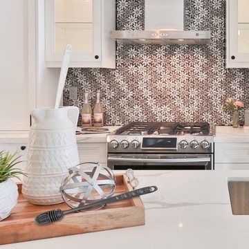 СИЛИКОНОВАЯ ЩЕТКА ДЛЯ МЫТЬЯ СТЕКЛОВ, БУТЫЛОК, БАНОК, КОНТЕЙНЕРОВ.