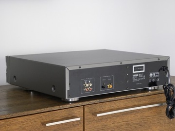 YAMAHA CDX-993 — топовый проигрыватель компакт-дисков с PRO-BIT